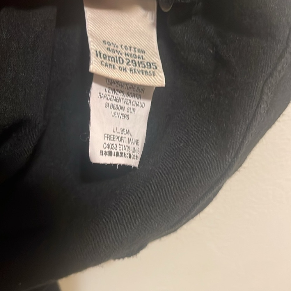 L.L.Bean embroidered V-Neck black women’s Medium button down cardigan top - Picture 4 of 10